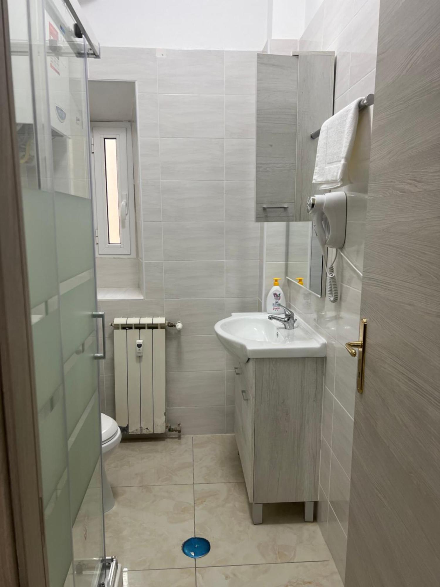 Bed and Breakfast Turati Termini Roma Exterior foto